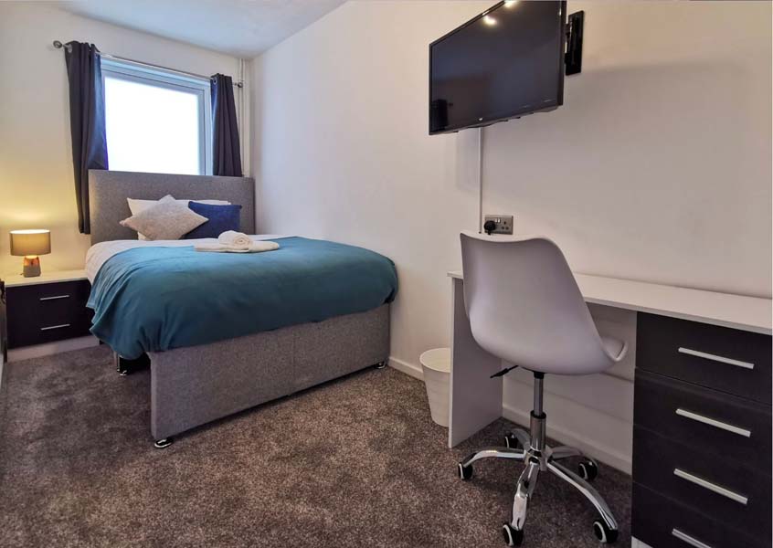 Corporate accommodation at Clayton House, Peterborough with InnClusive - bedroom