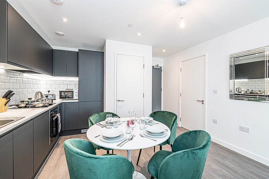 InnClusive's apartment at Talbot Road in Manchester - Kitchen dining