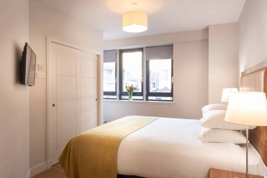 InnClusive’s apartment at Bath Street, Glasgow - Bedroom