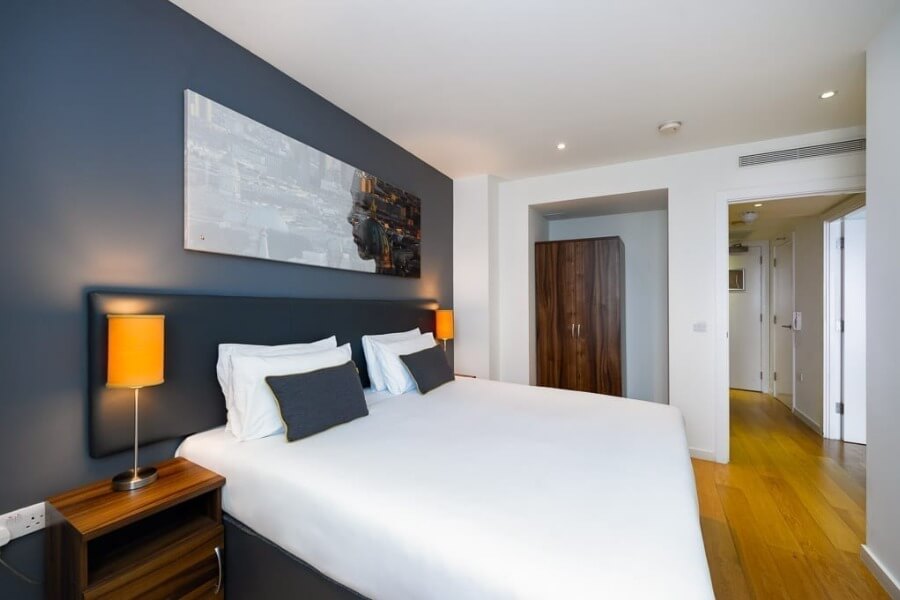 InnClusive’s apartment at London Heathrow - Bedroom