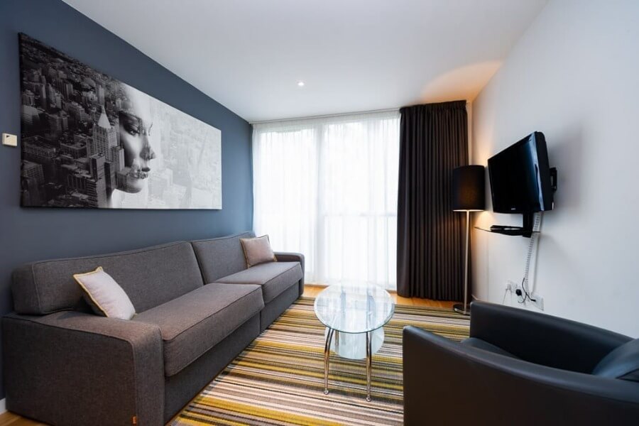 InnClusive’s apartment at London Heathrow - Living area