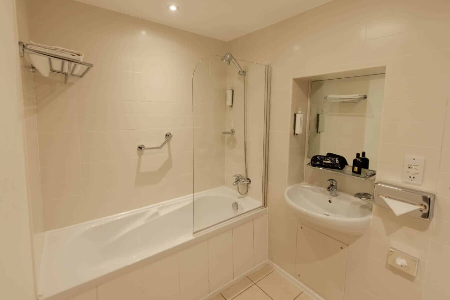 InnClusive’s apartment at Thornton Street, Newcastle - Bathroom